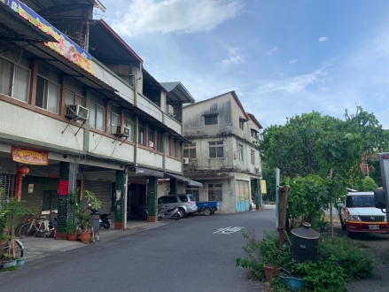 南投縣竹山鎮集山路三段1336巷57號｜雲林國小旁三樓透天