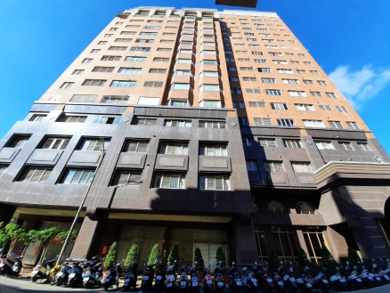 台中市南屯區大進街295之1號17+18樓 【寶璽尊邸 】4房雙平車｜五期生活圈｜大新國小